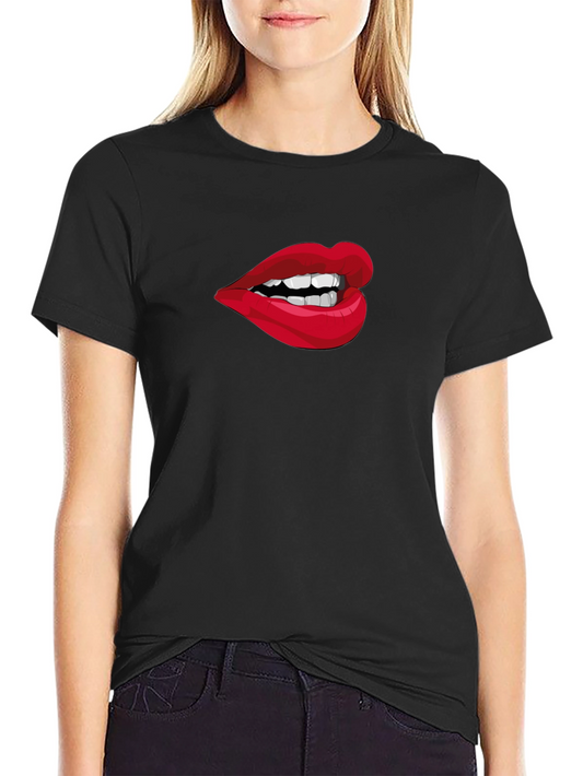 Bold Lips Graphic Tee - Stylish & Edgy!