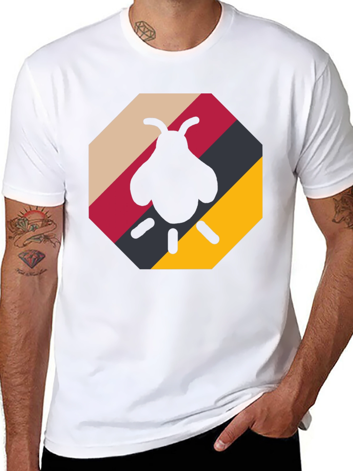 Retro Firefly Graphic Tee - Modern Insect T-Shirt