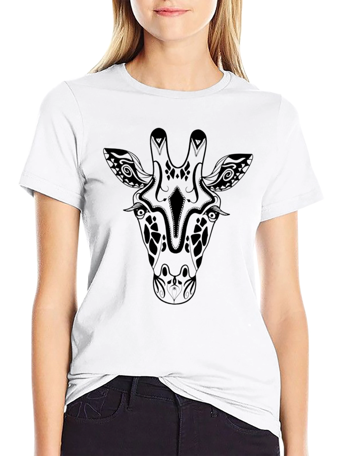 Giraffe Print Black T-Shirt - Stylish Animal Tee