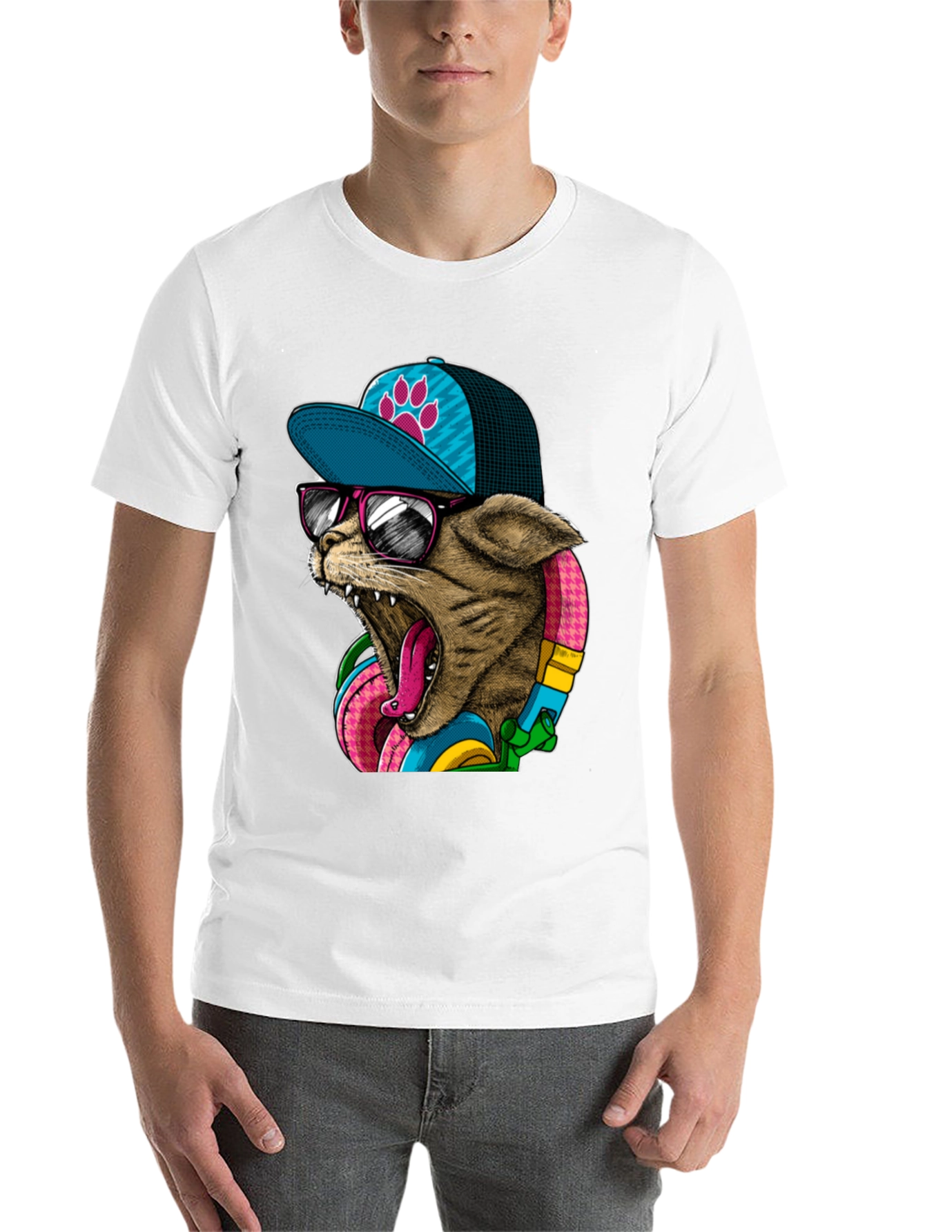 Cool Cat Graphic Tee - Stylish & Unique