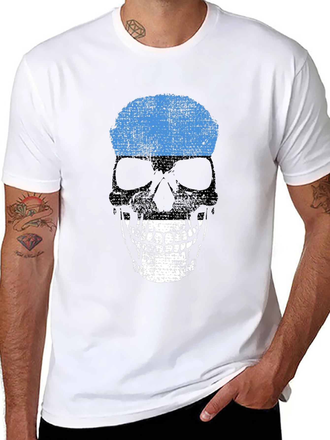 Estonia Flag Skull Graphic T-Shirt