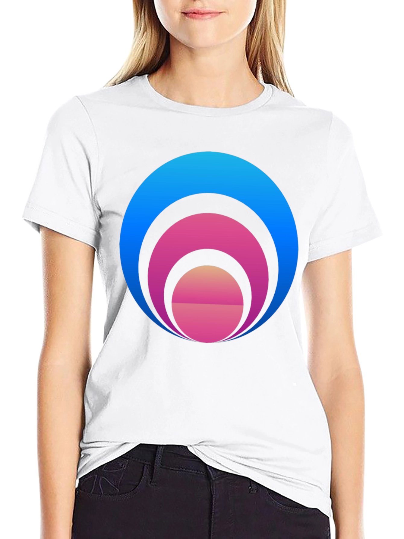 Gradient Circle Graphic T-Shirt - Stylish Casual Tee