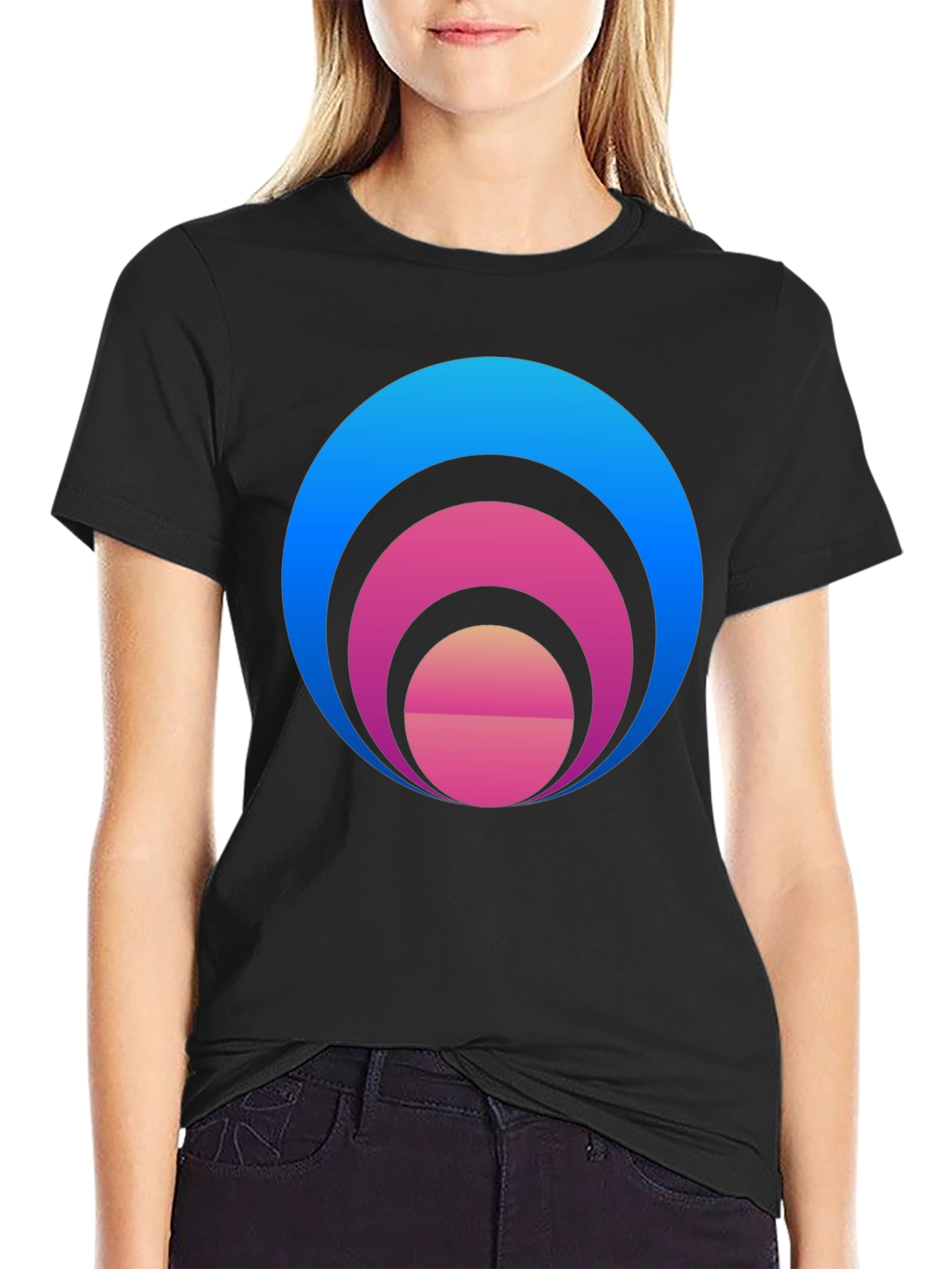 Gradient Circle Graphic T-Shirt - Stylish Casual Tee