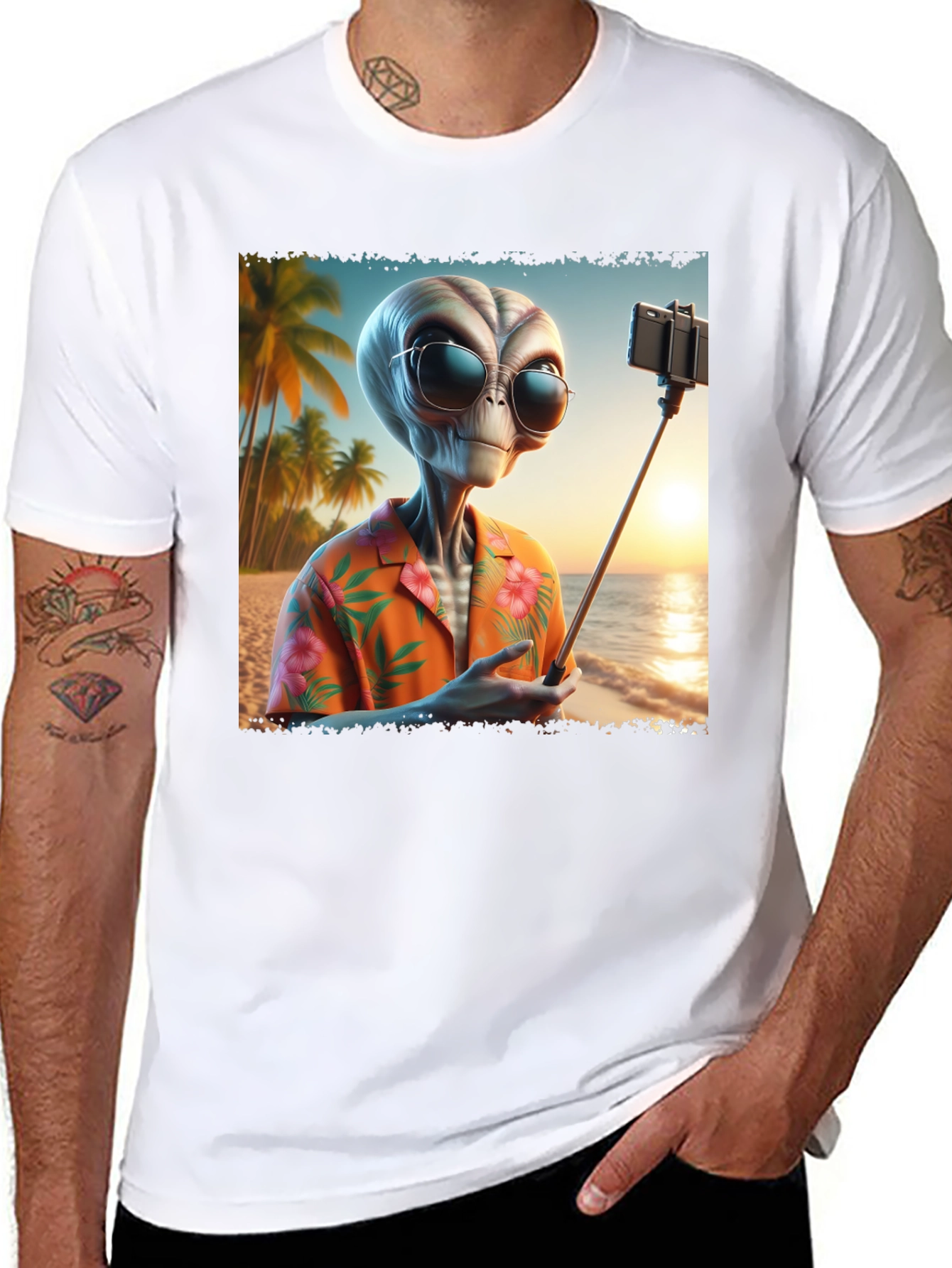 Alien Beach Selfie Graphic Tee - Black T-Shirt