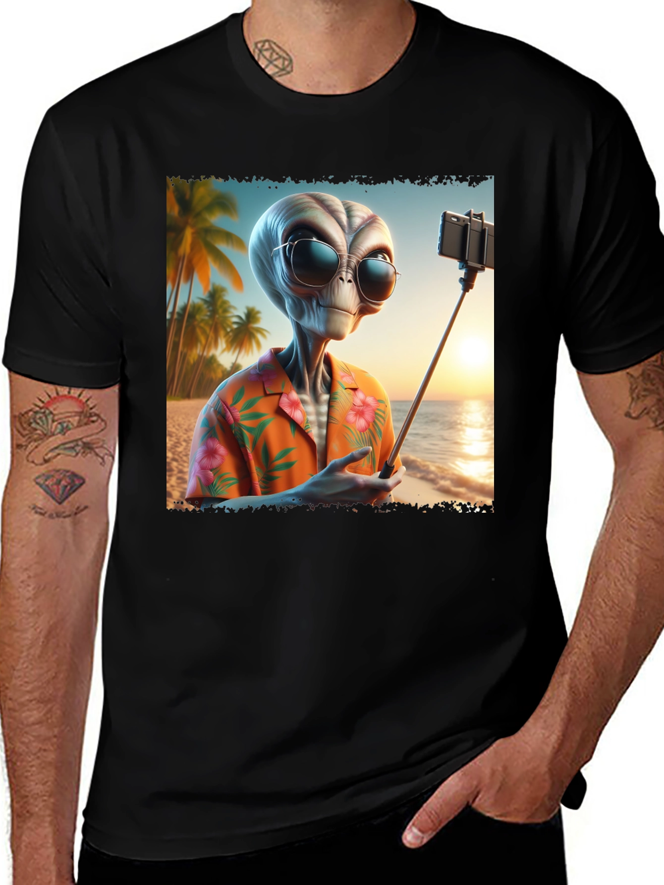 Alien Beach Selfie Graphic Tee - Black T-Shirt
