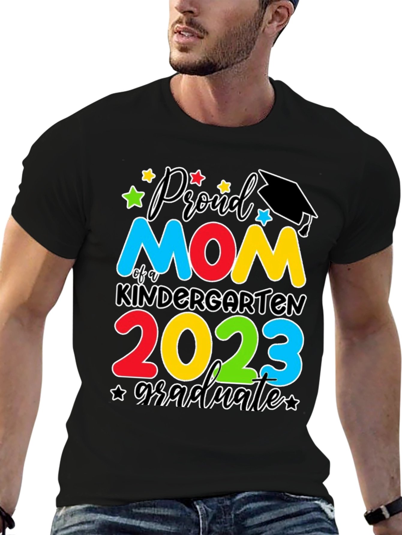 Proud Mom Kindergarten Graduate 2023 T-Shirt