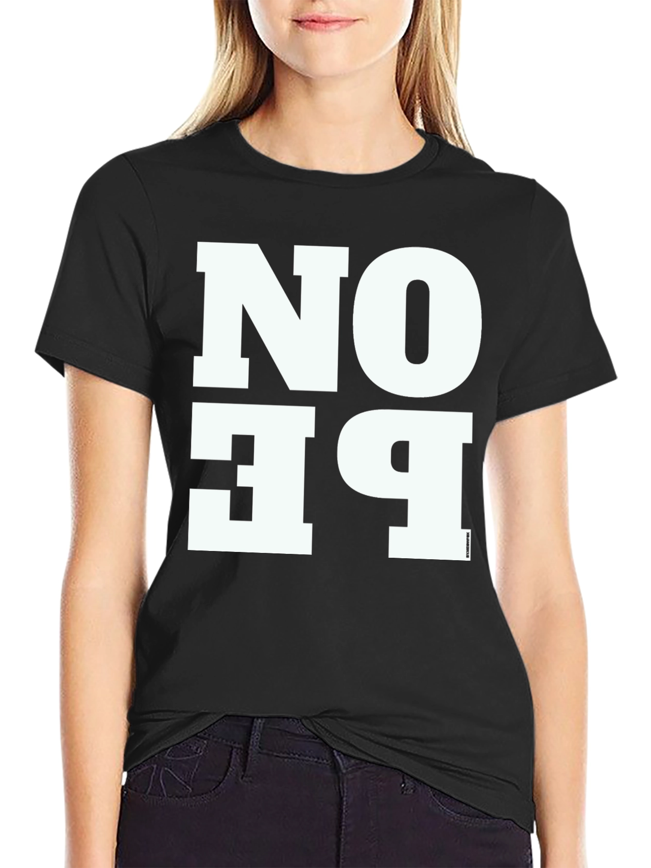 No Pe T-Shirt - Black Cotton Blend Graphic Tee
