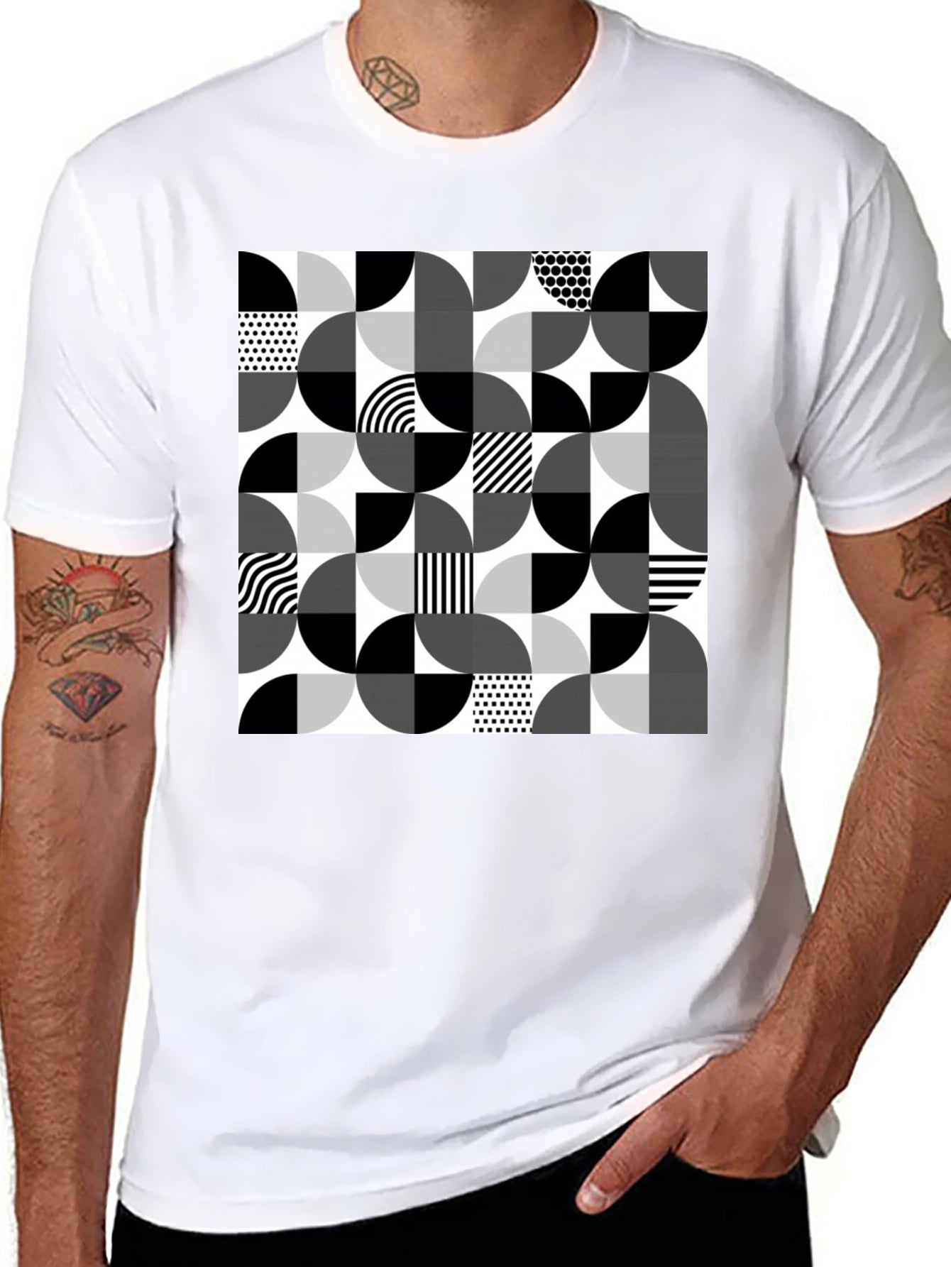 Geometric Circle Pattern T-Shirt - Modern Style