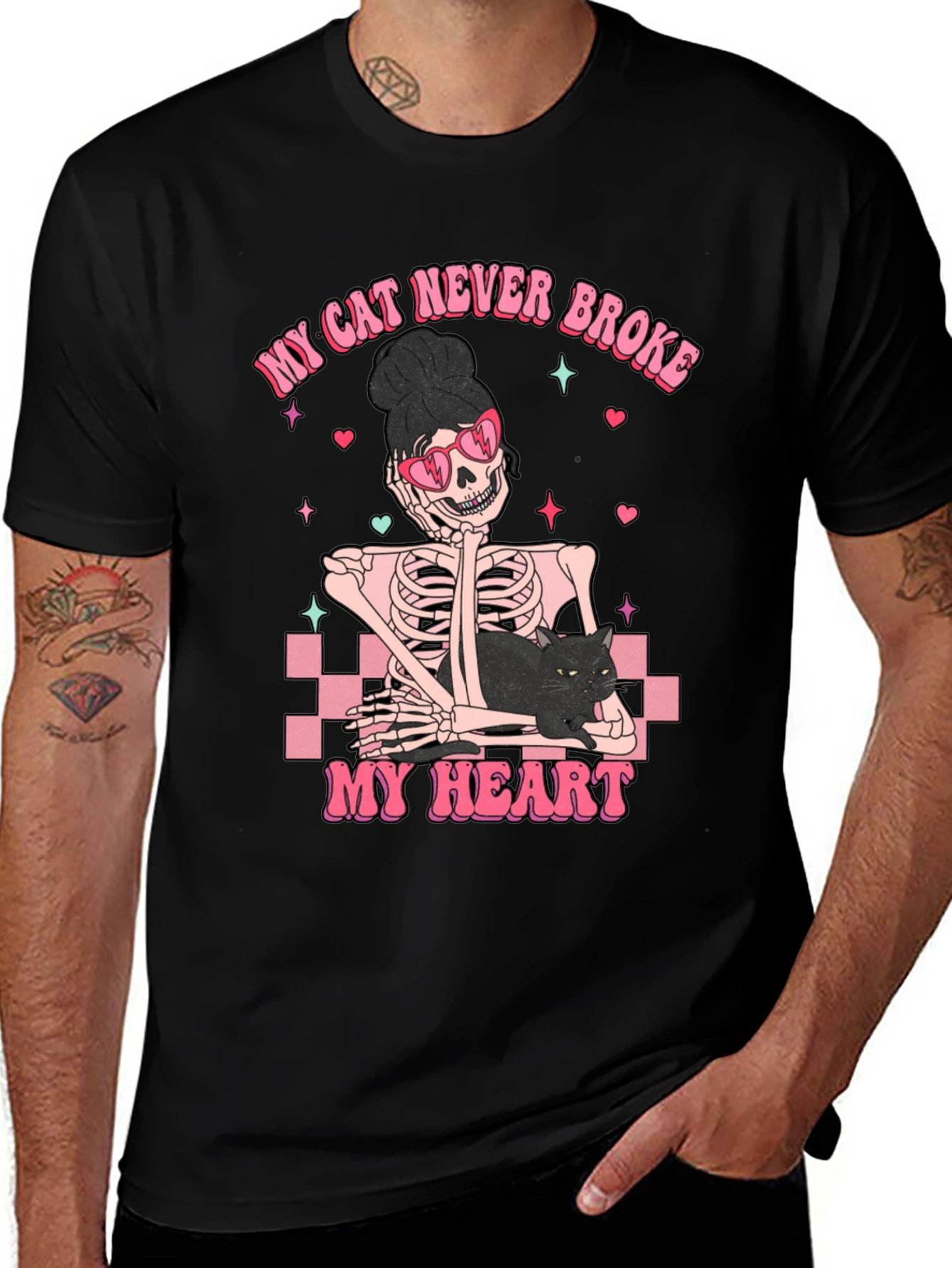 My Cat Never Broke My Heart Graphic T-Shirt