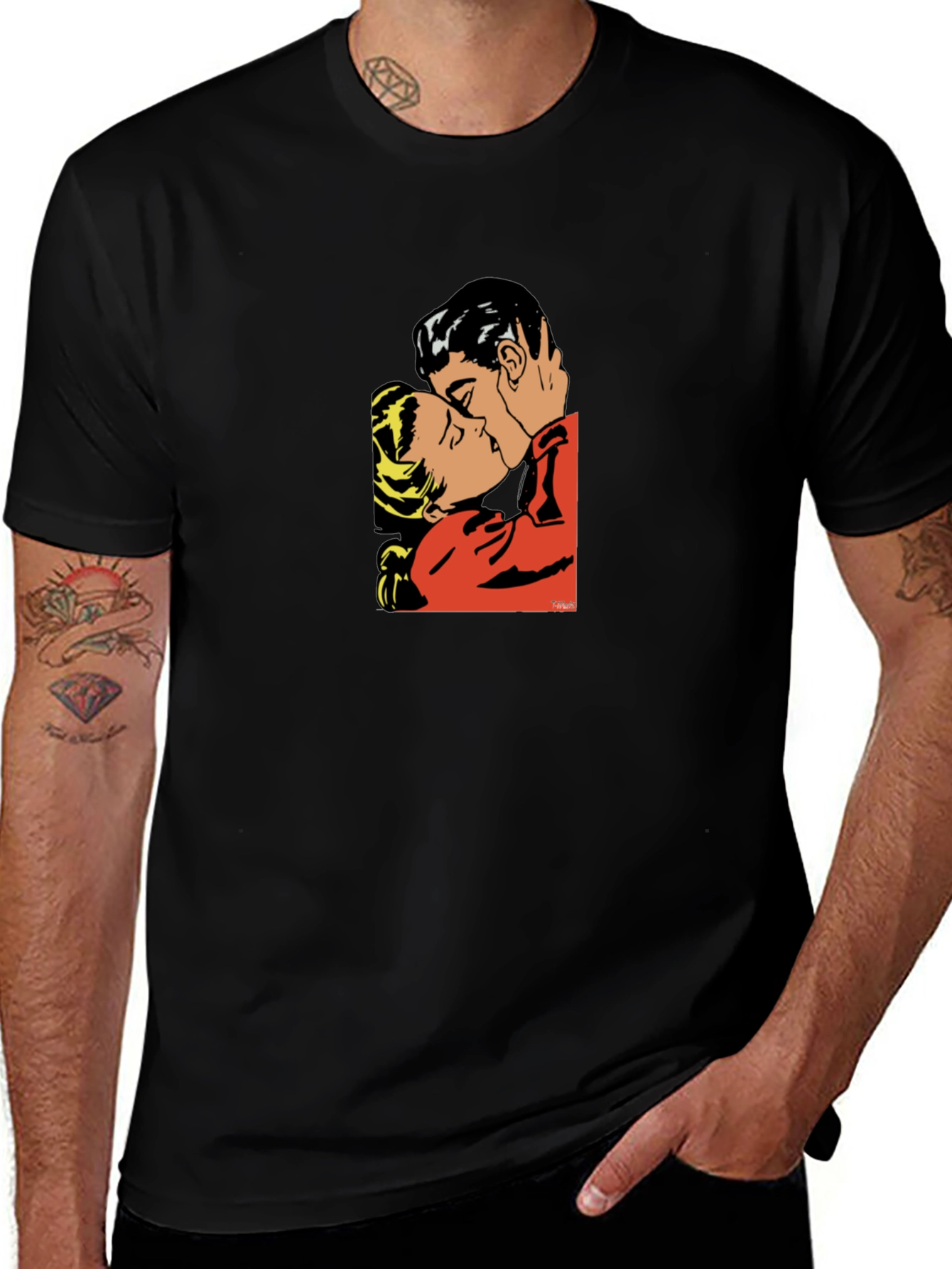 Romantic Kiss Graphic T-Shirt - Stylish Black Tee
