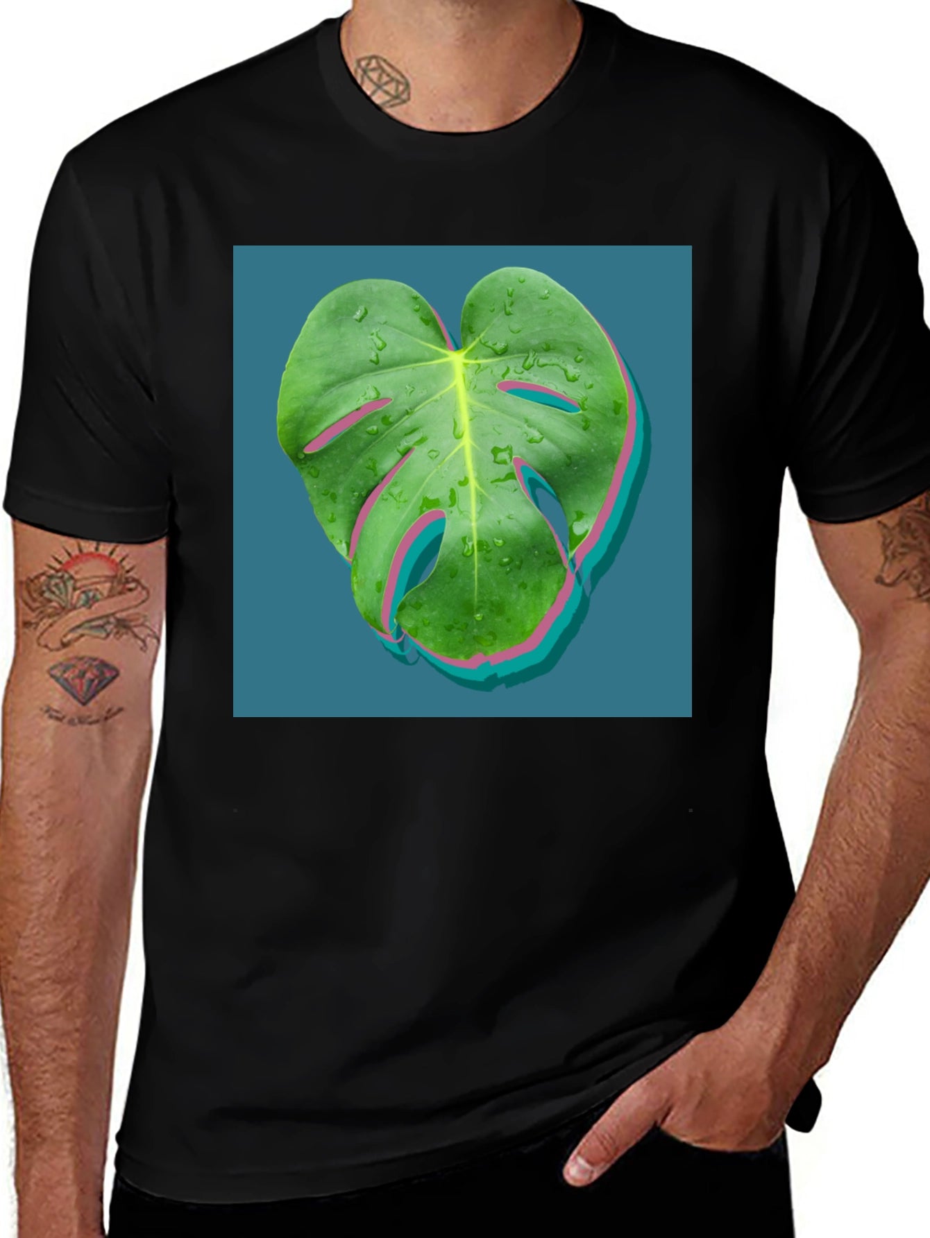 Modern Monstera Leaf Graphic Tee - Black