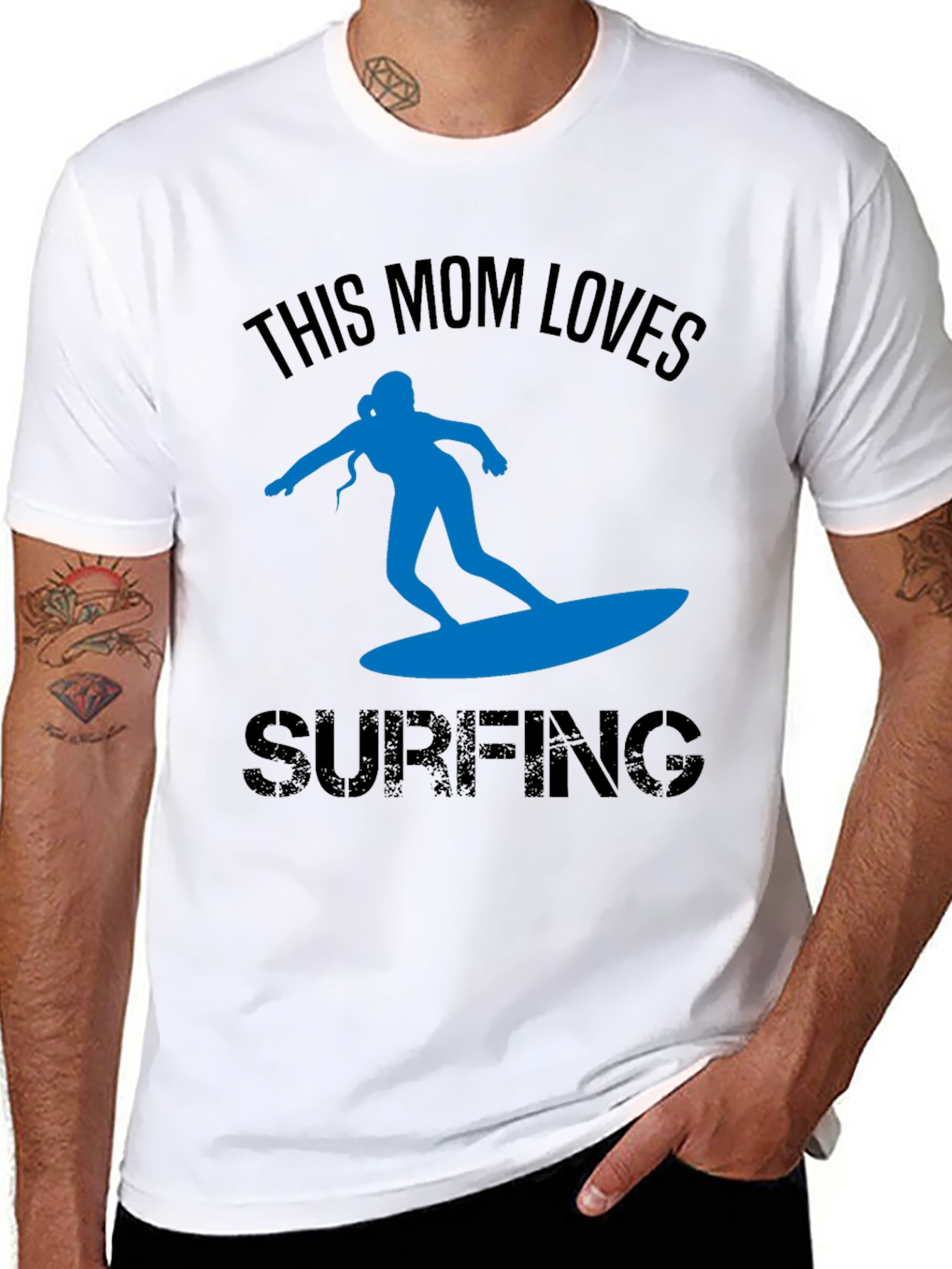 This Mom Loves Surfing T-Shirt - Black