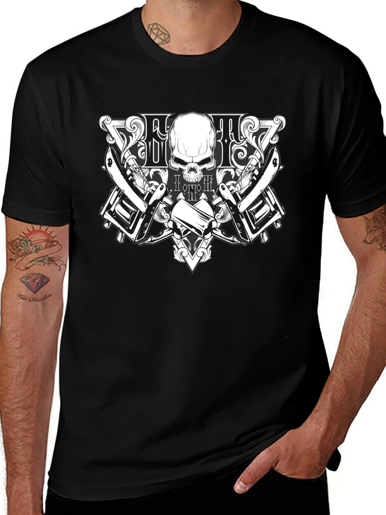 Skull & Razor T-Shirt - Barber Style Design