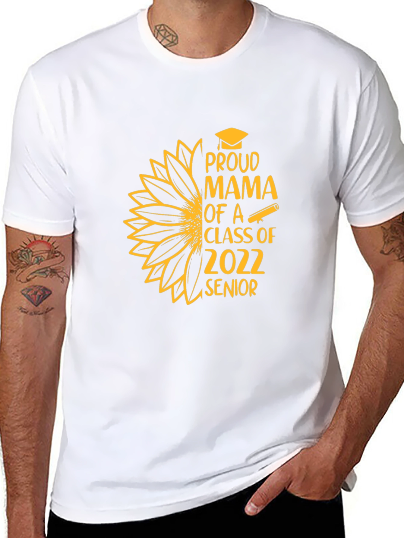Proud Mama Class of 2022 Senior T-Shirt