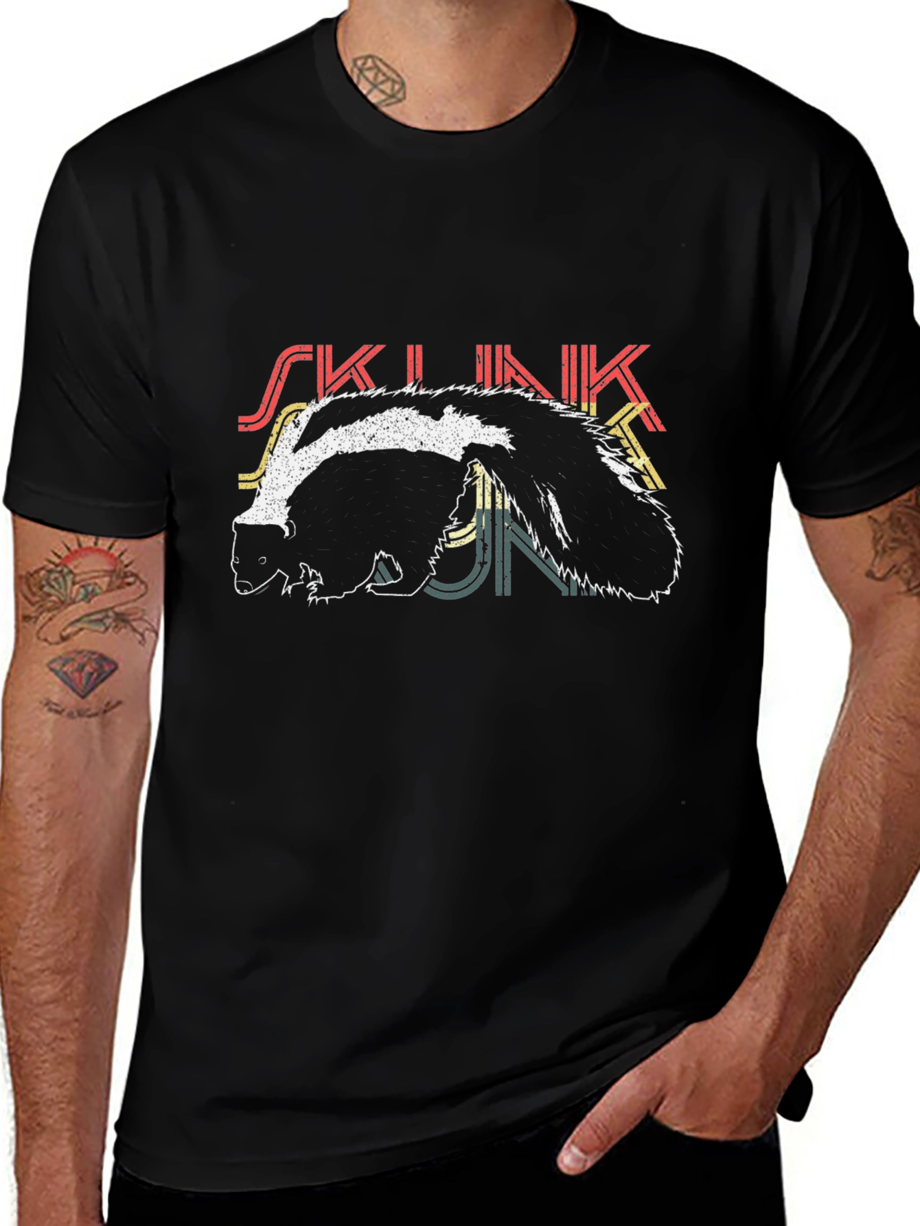 Skunk T-Shirt - Retro Design - Black Tee