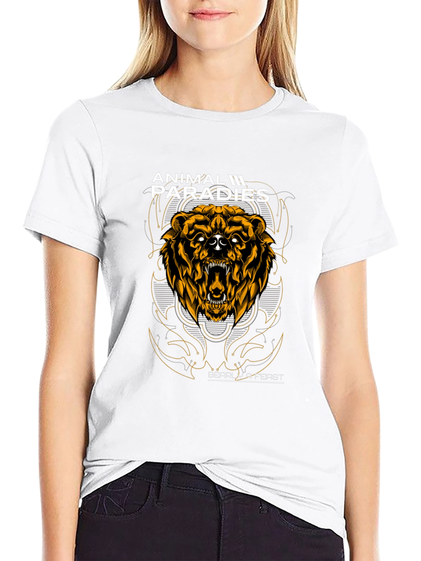 Animal Paradies Graphic Tee - Bearly a Feast