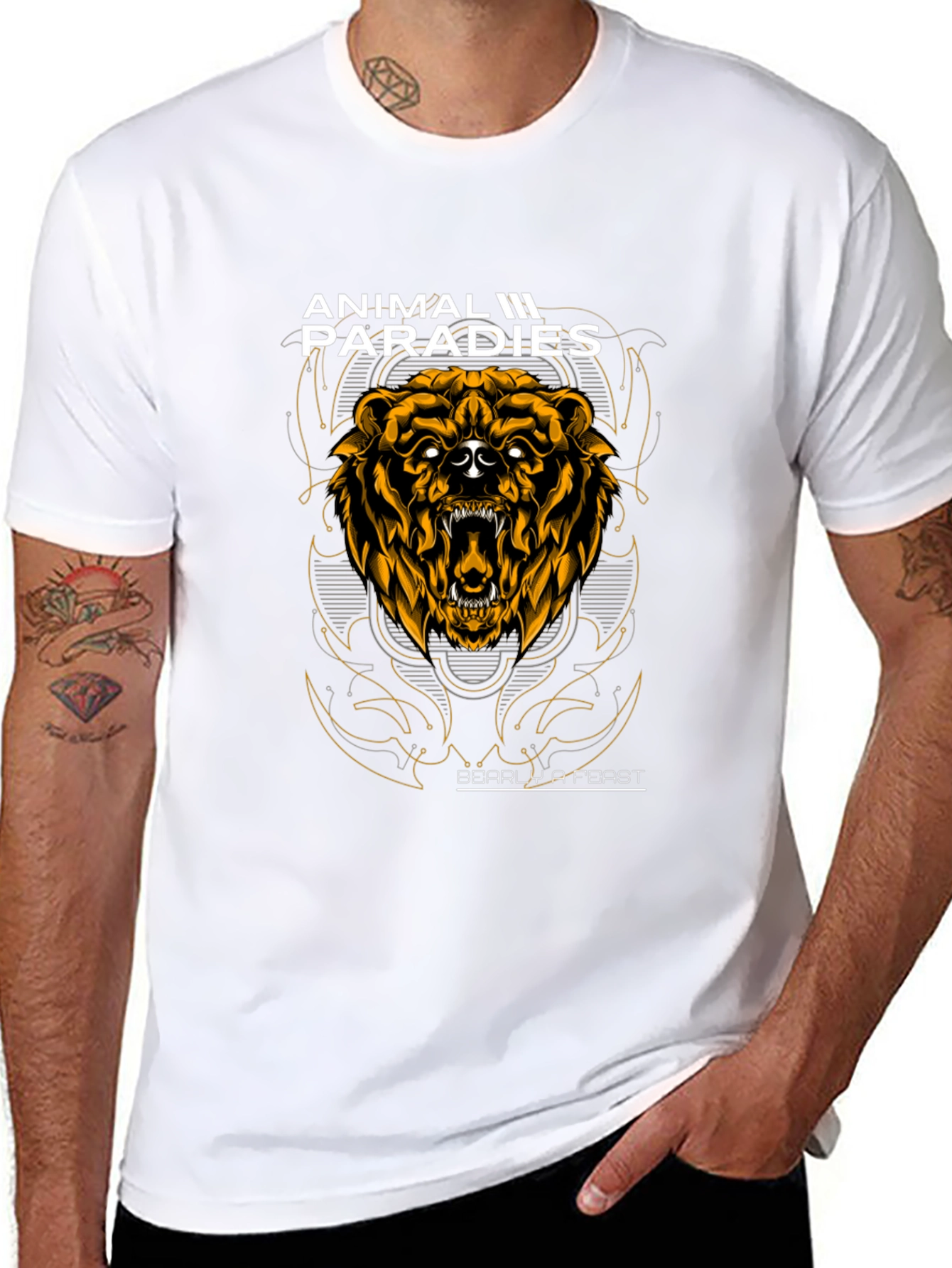Animal Paradies Graphic Tee - Bearly a Feast