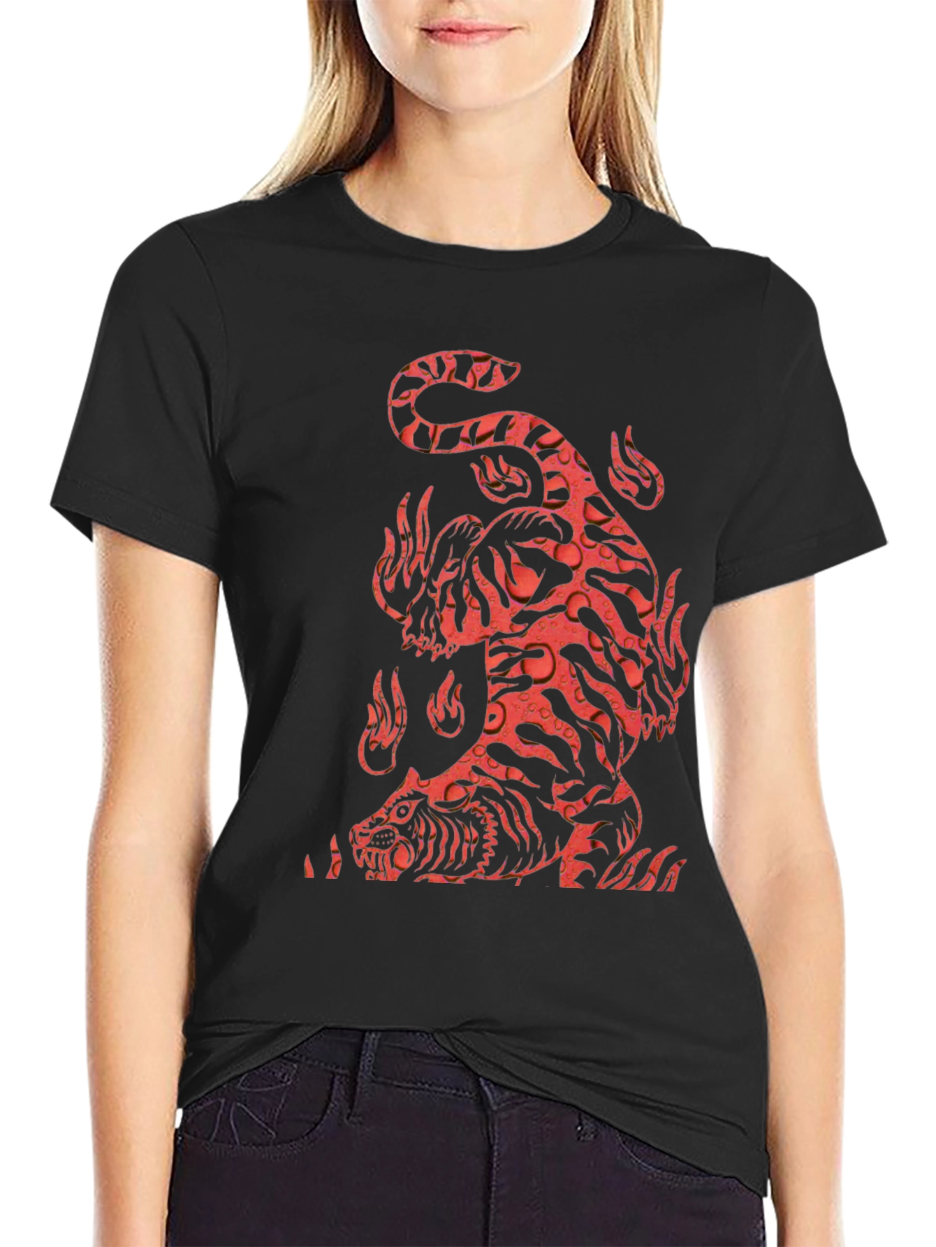 Fiery Tiger Graphic Tee - Bold Black T-Shirt