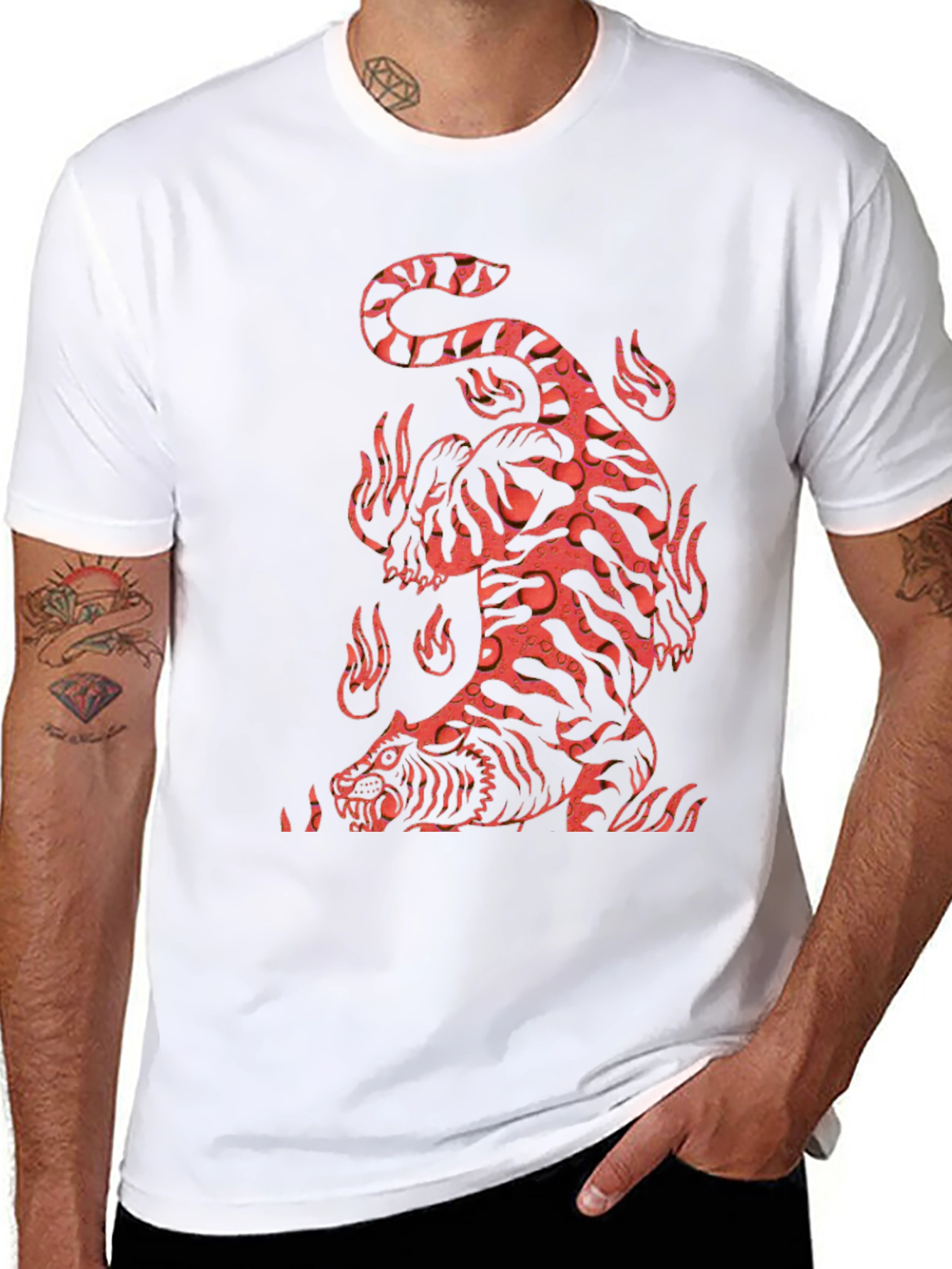 Fiery Tiger Graphic Tee - Bold Black T-Shirt