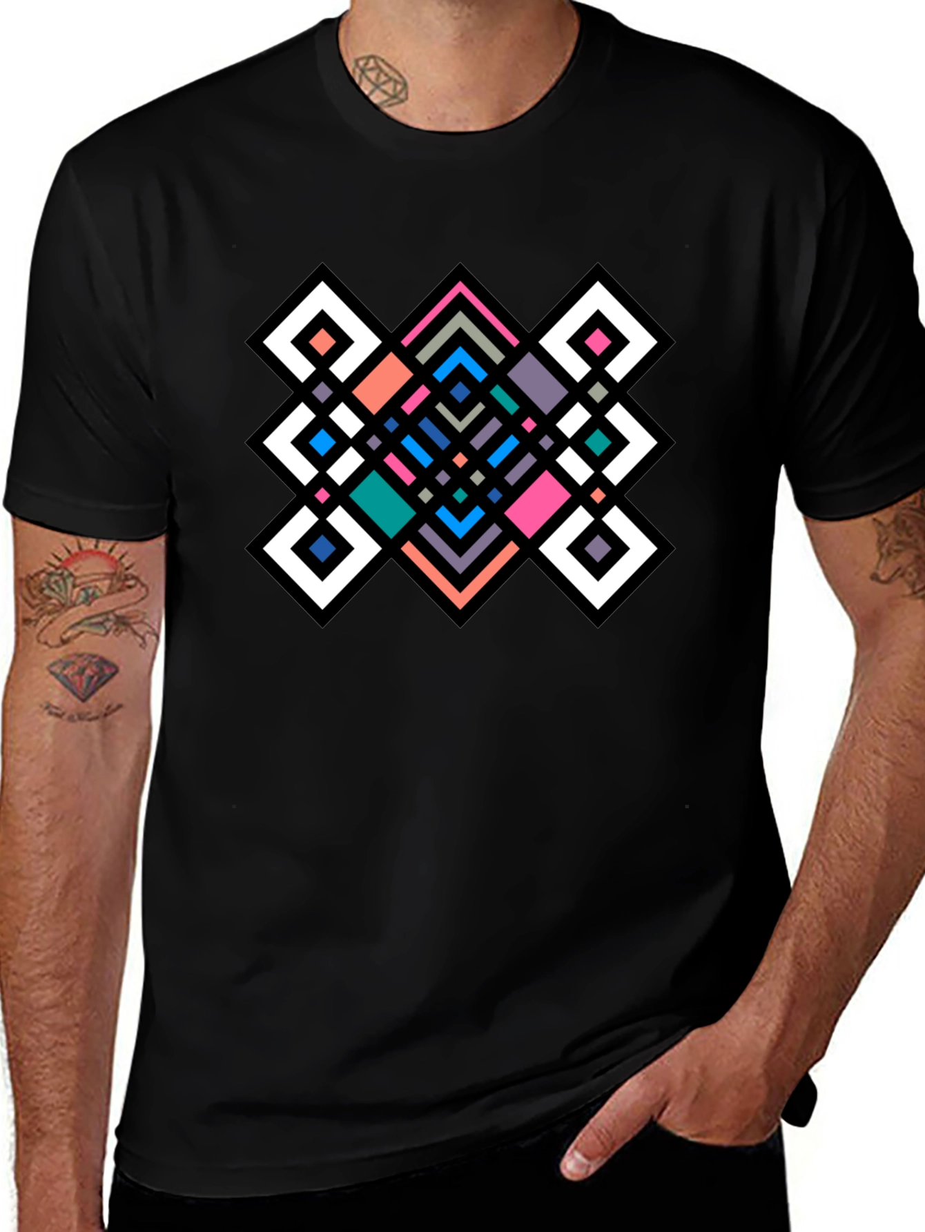 Geometric Diamond Pattern Black Tee